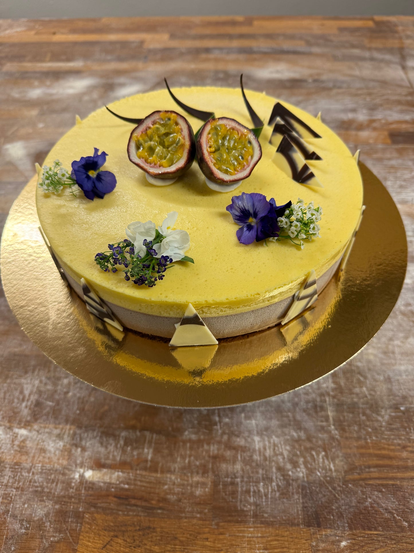 Passion & choklad mousse tårta