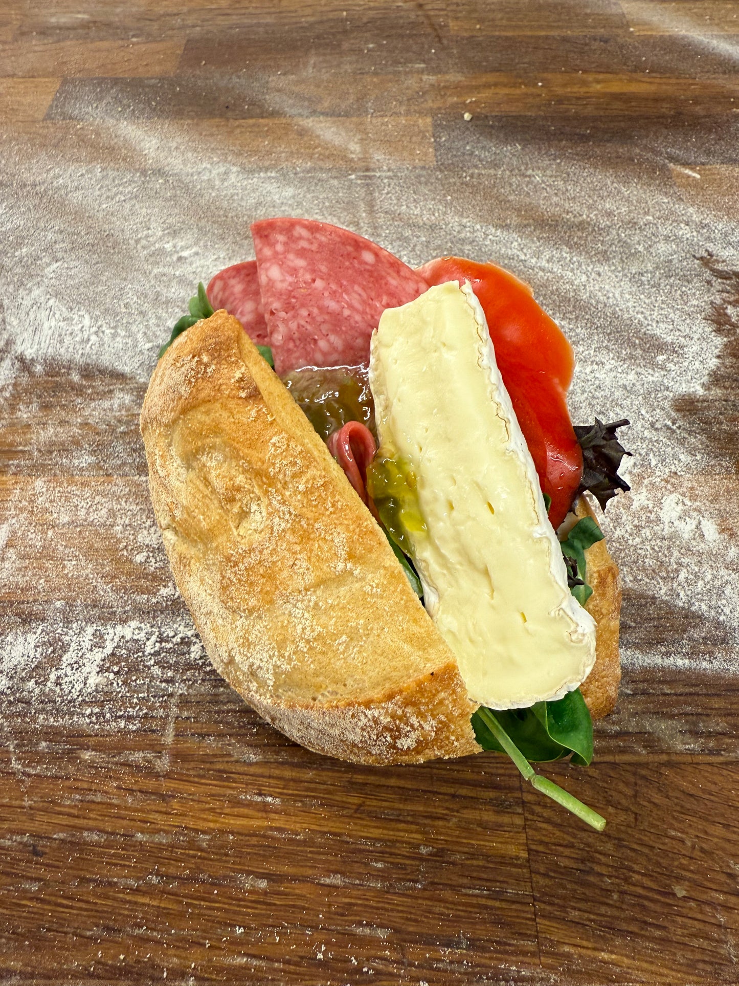 Salami & brie frulle